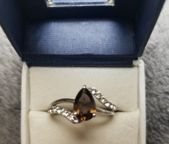 💎💎💎GORGEOUS NEW RING💎💎💎 - Picture 4 of 5